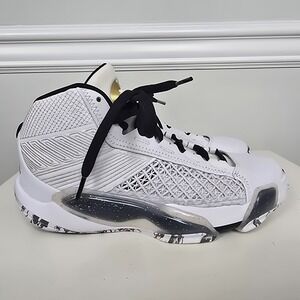 Air Jordan 38 "White Metallic Gold" GS Sneakers‎ Size 6Y (DZ3499-107) Zoom Air